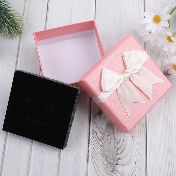 Romantische Roos Hanger – Elegant Sieraad met Tijdloze Betekenis