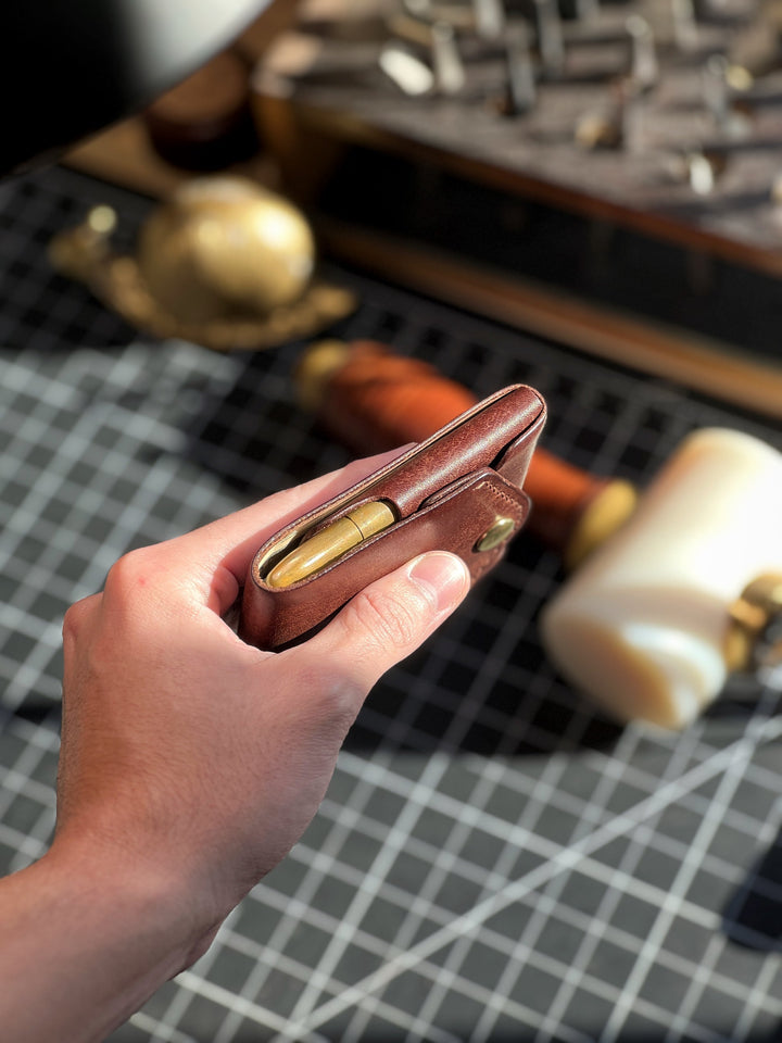 Handgemaakte Leren Portemonnee – Compact, Tijdloos & Praktisch