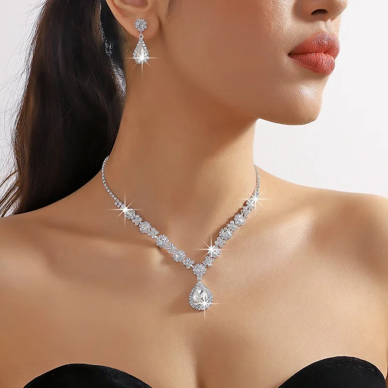 Aurélia™ | Elegante sieradenset – ketting en oorbellen